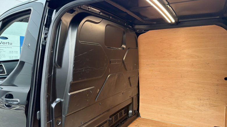 Ford Transit Custom 280 L1 Diesel Fwd 2.0 EcoBlue 130ps Low Roof Limited Van Auto